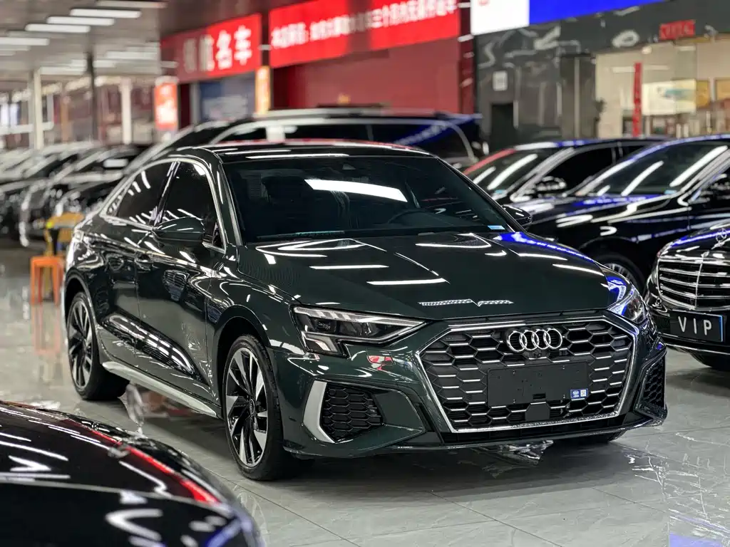 Audi A3 2023 — фото 3