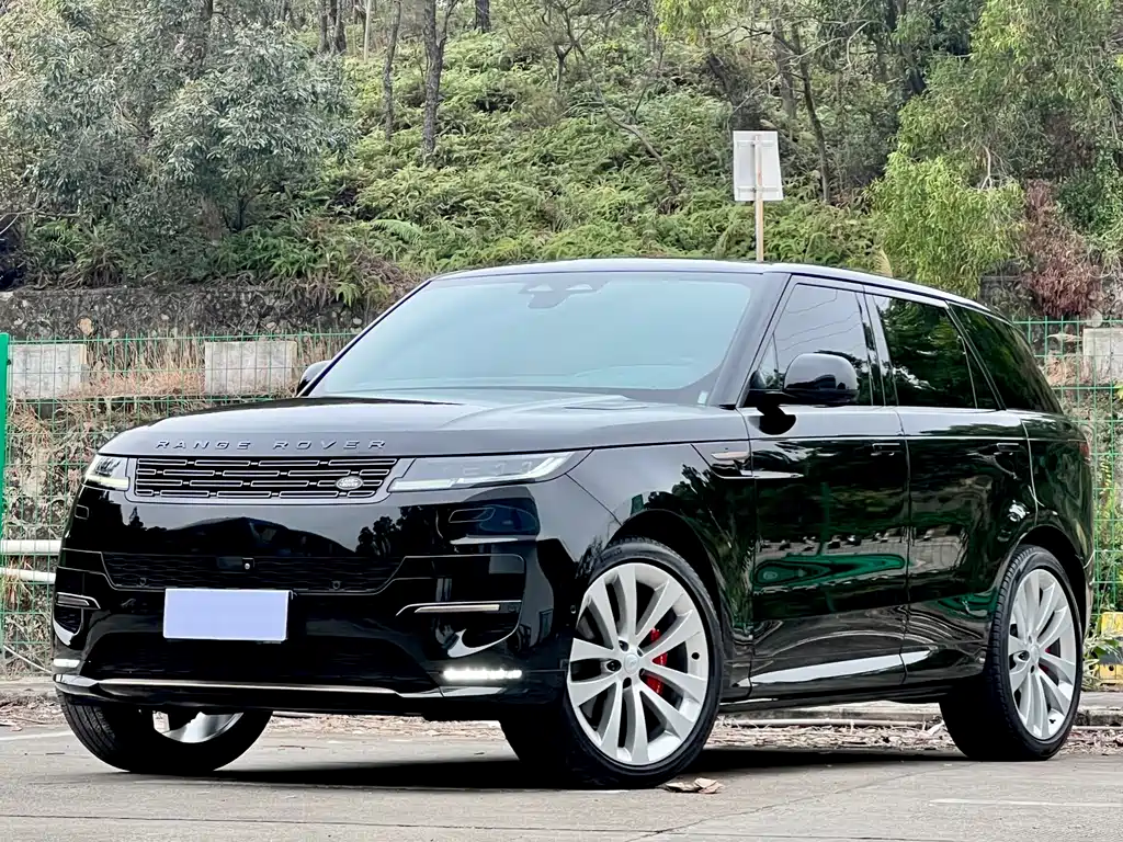 Land Rover Sport 2025 — фото 1
