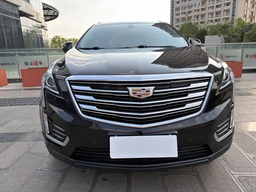 Cadillac XT5 2019 — фото 15