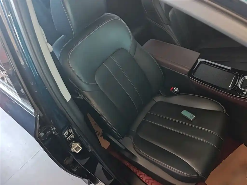 GAC Motor Trumpchi M6 2023 — фото 25