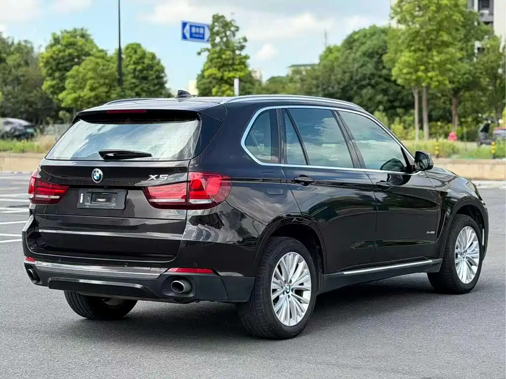 BMW X5 2017 — фото 9