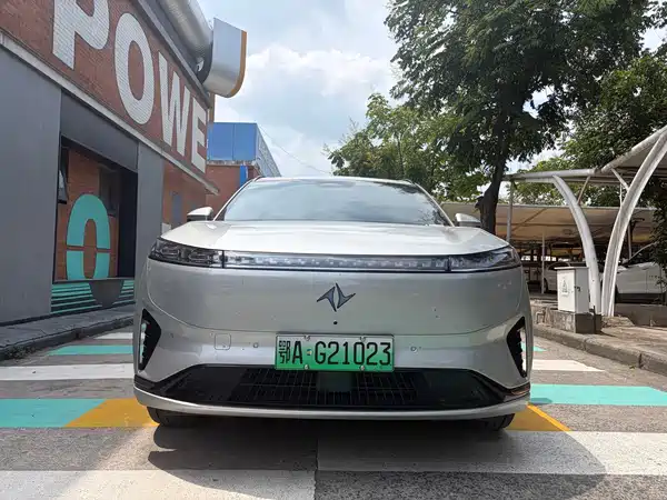 Dongfeng e008 2024