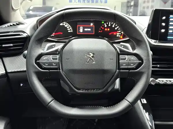 Peugeot 2008 2023
