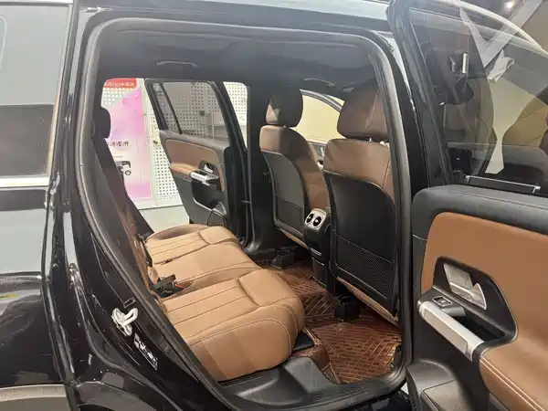 Mercedes-Benz GLB 2025