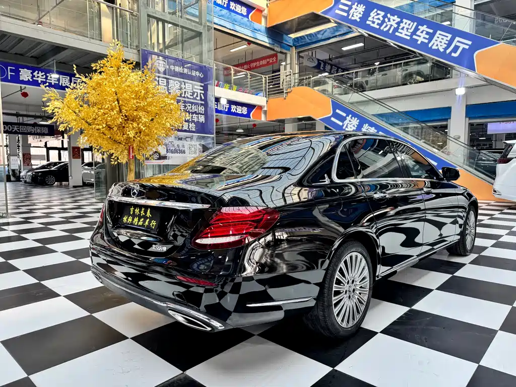 Mercedes-Benz E-Class 2020 — фото 8