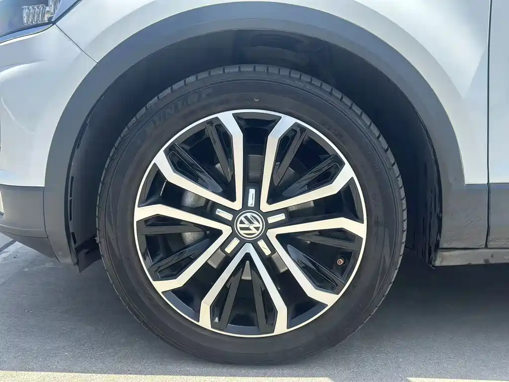 Volkswagen T-Roc 2019 — фото 16
