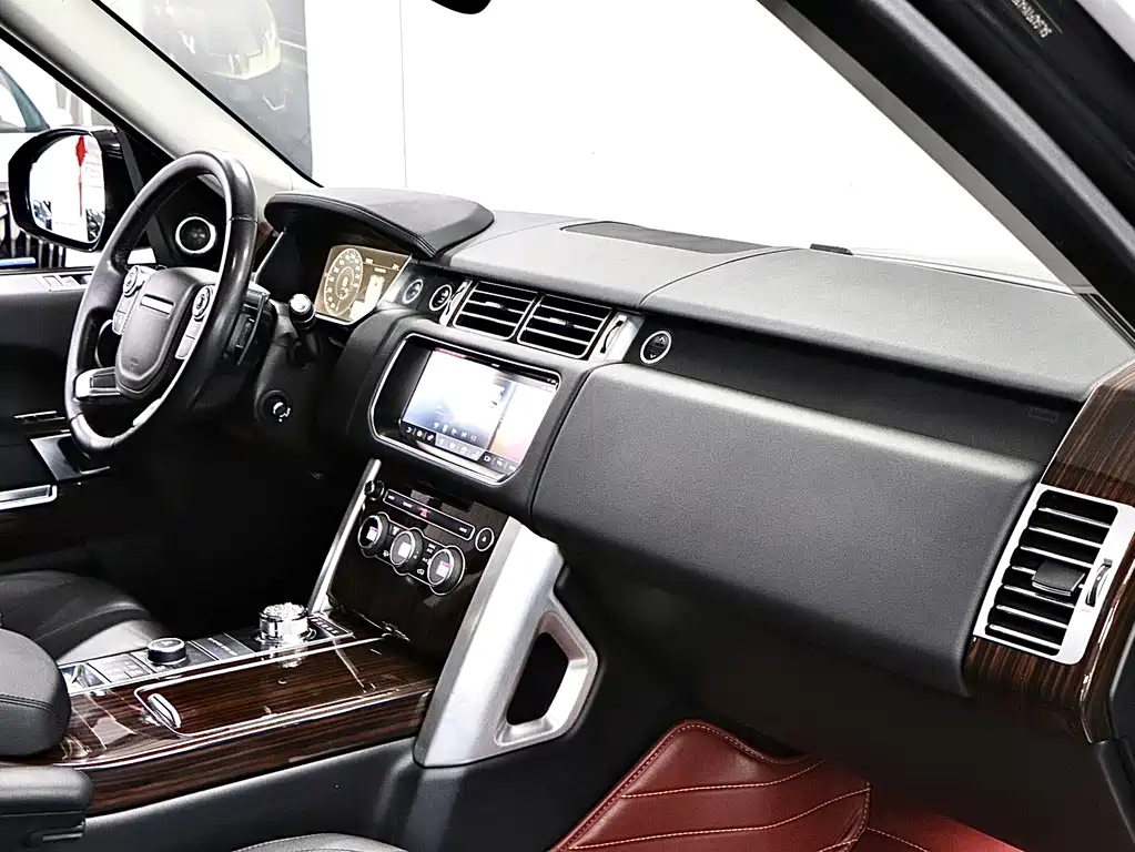 Land Rover Range Rover 2018 — фото 15