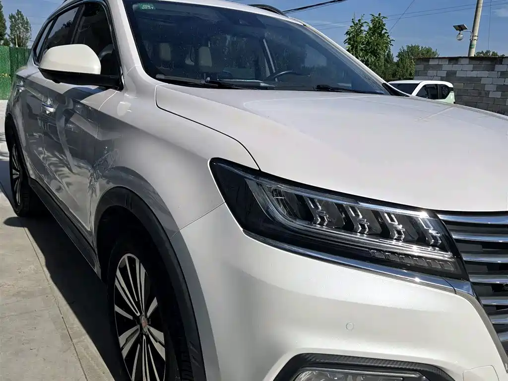 Roewe RX5 New Energy 2017 — фото 3