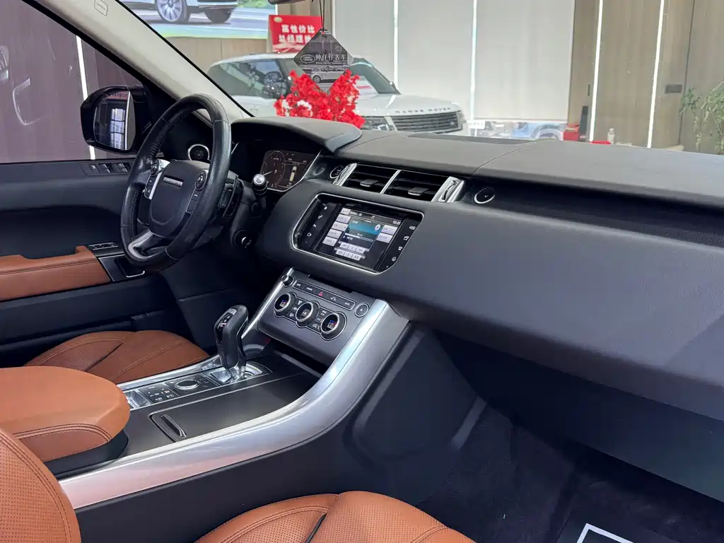 Land Rover Sport 2017 — фото 18