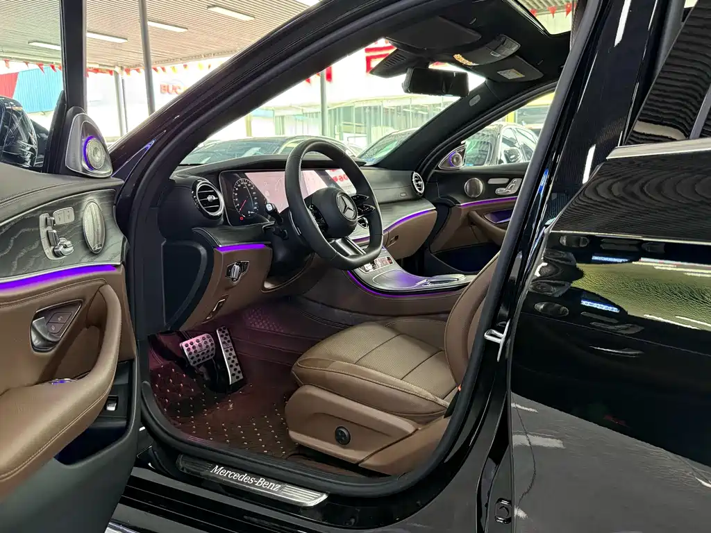 Mercedes-Benz E-Class 2023 — фото 4