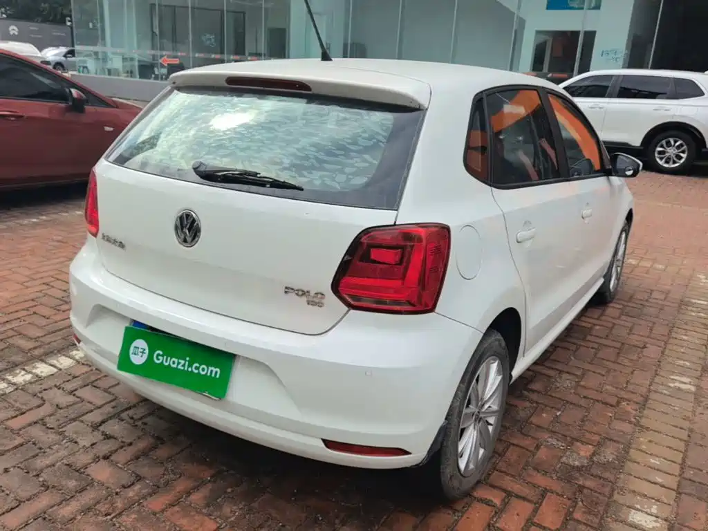 Volkswagen Polo 2015
