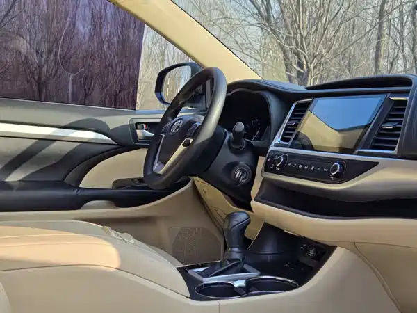 Toyota Highlander 2018