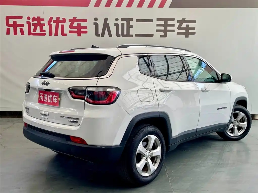 Jeep Compass 2017 — фото 5