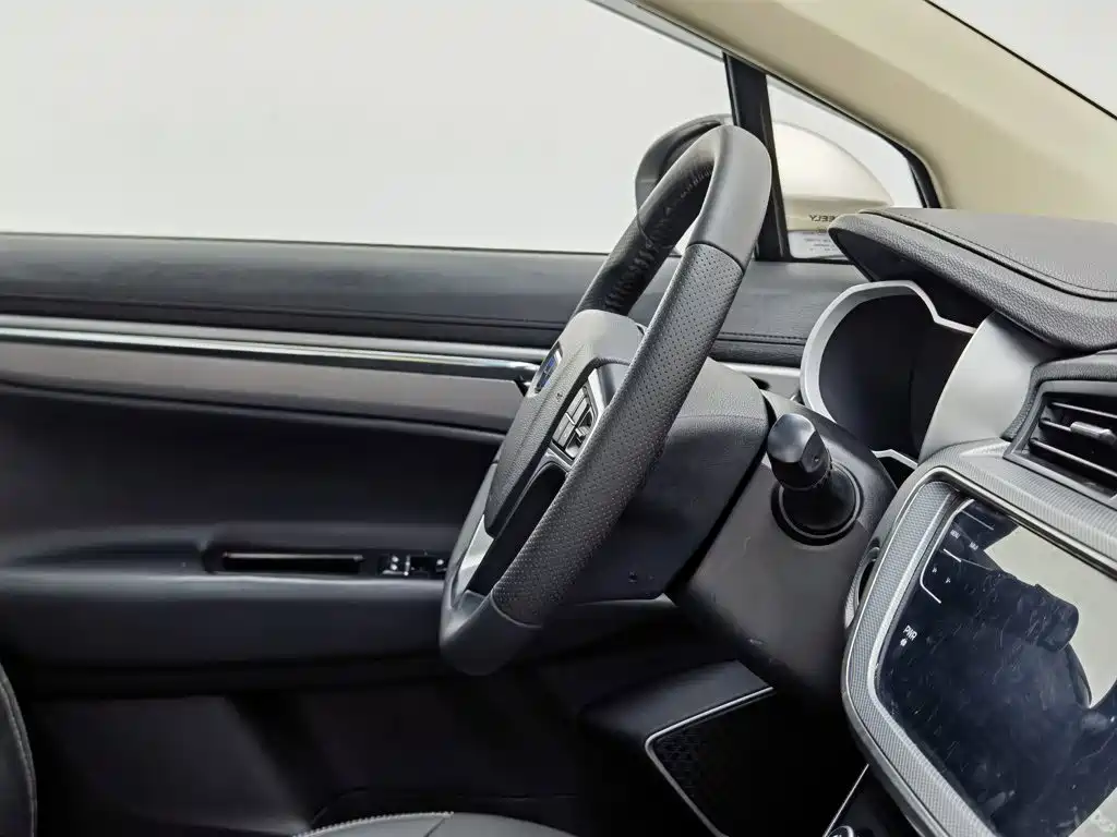 Geely Emgrand GS 2019 — фото 22