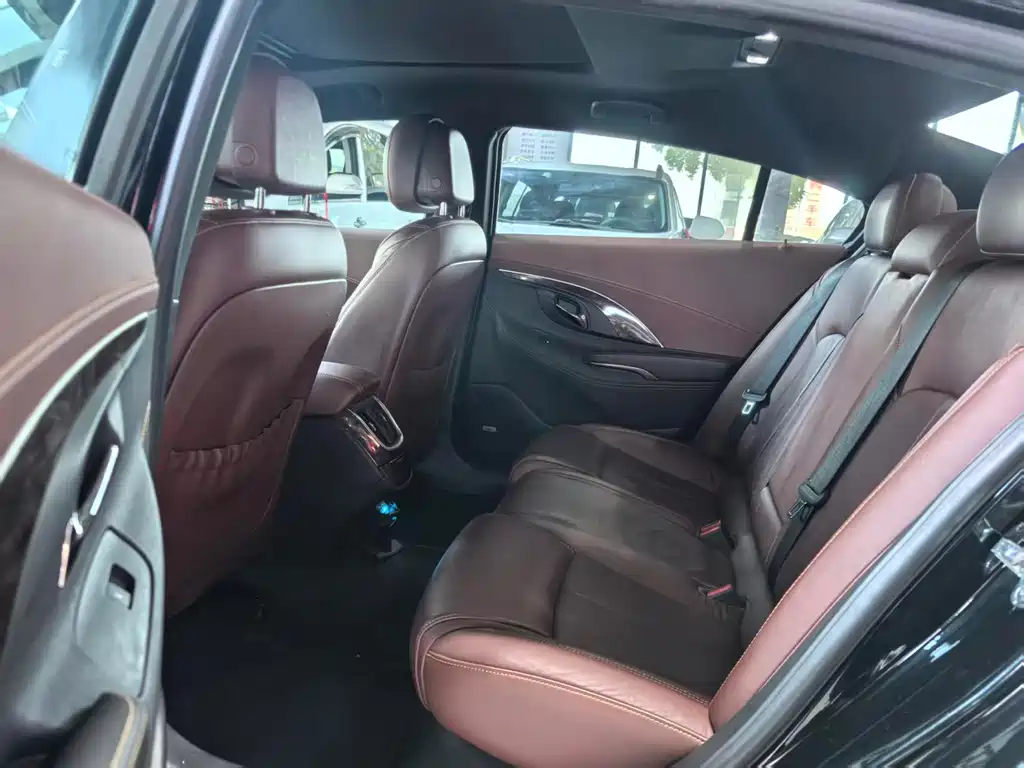 Buick LaCrosse 2015 — фото 10