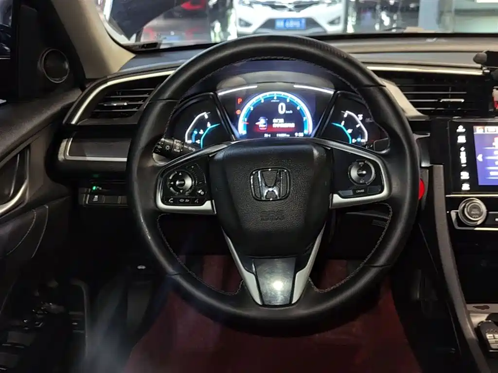 Honda Civic 2019 — фото 11