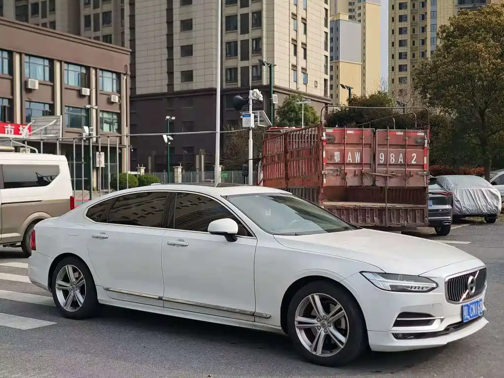 Volvo S90 2019 — фото 4