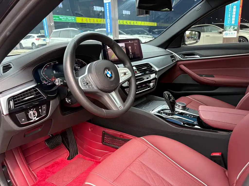 BMW 5 Series 2023 — фото 11
