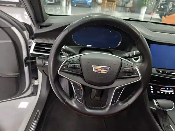 Cadillac CT6 2017