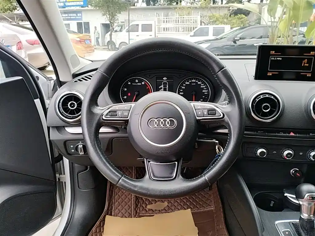 Audi A3 2014 — фото 11