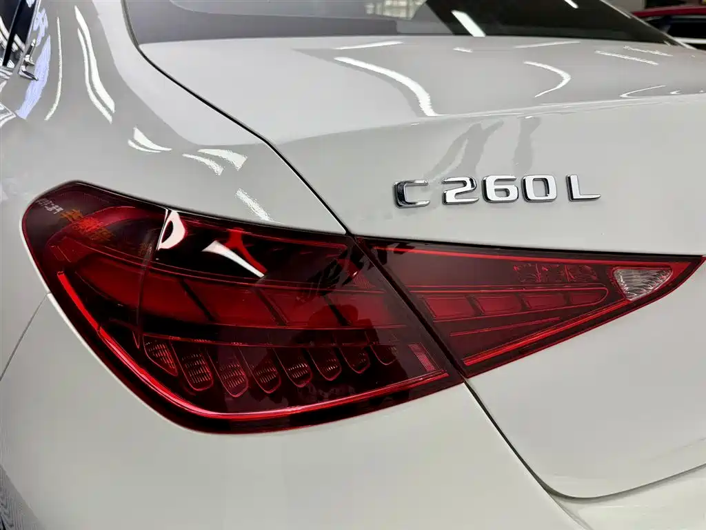 Mercedes-Benz C-Class 2023 — фото 6