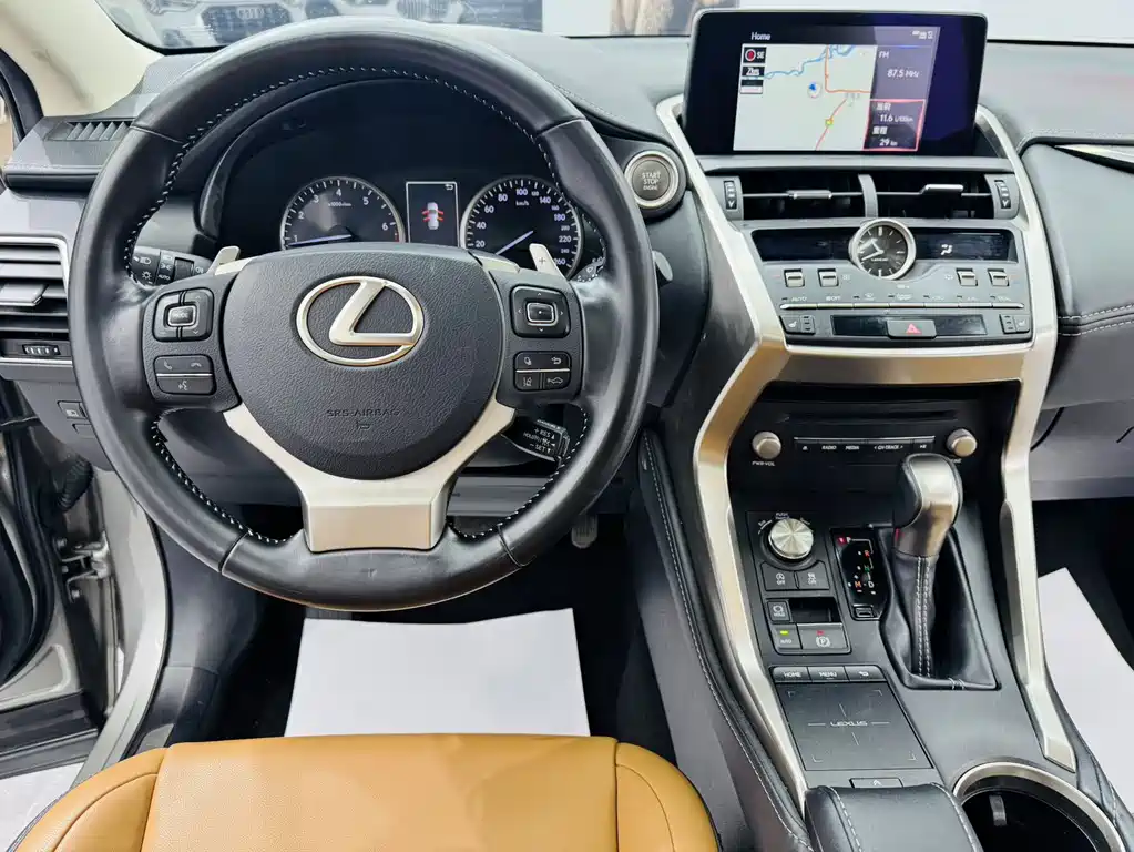 Lexus NX 2020 — фото 8
