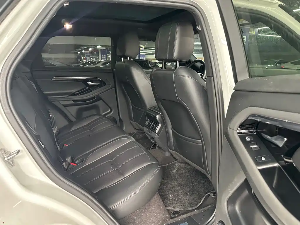 Land Rover Evoque 2021 — фото 13