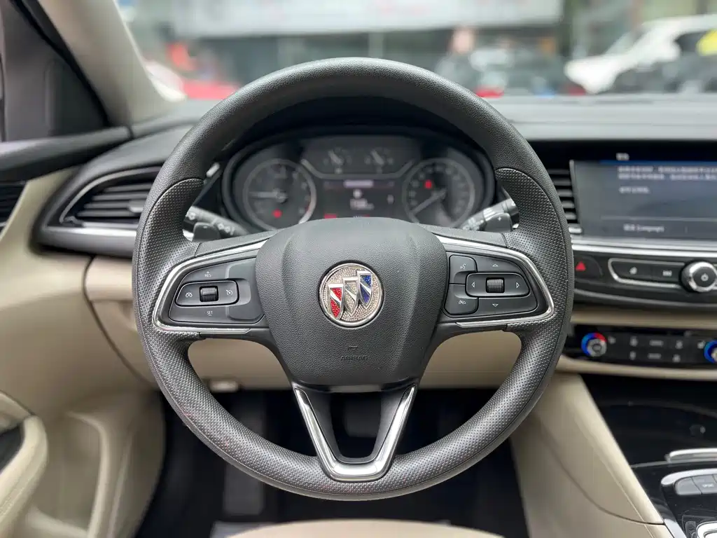 Buick Regal 2022 — фото 13