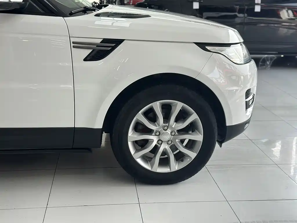 Land Rover Sport 2017 — фото 9