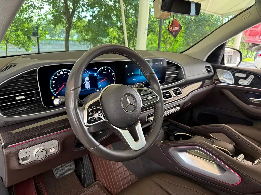 Mercedes-Benz GLE 2020 — фото 15