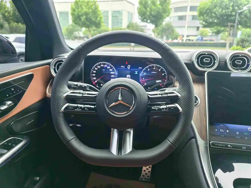 Mercedes-Benz GLC 2025 — фото 10