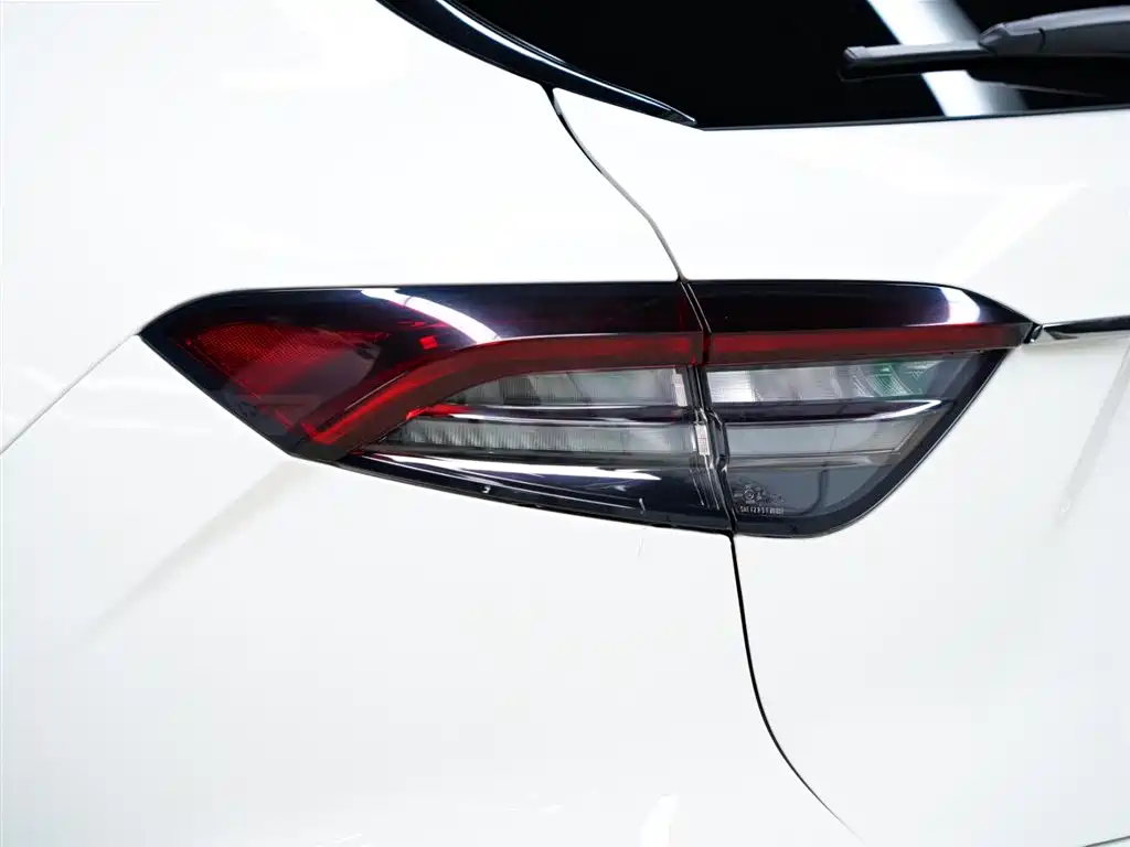Maserati Levante 2022 — фото 4