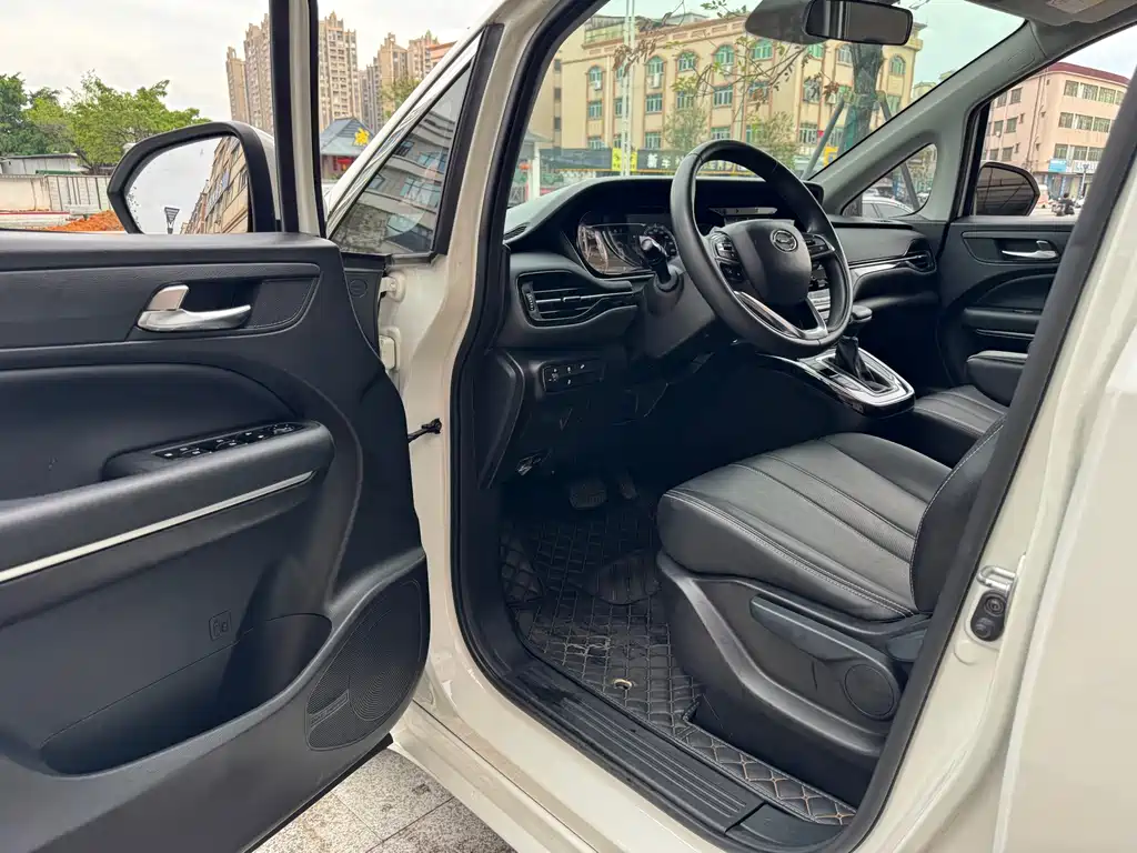 GAC Motor Trumpchi M6 2020 — фото 13