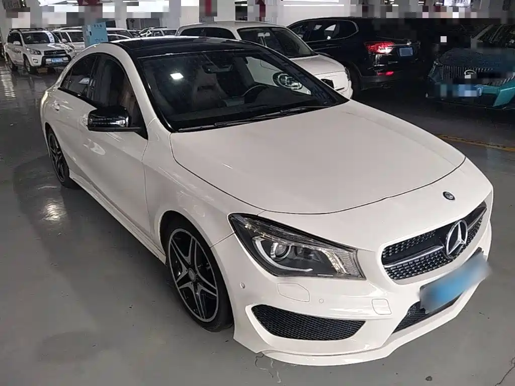 Mercedes-Benz CLA 2015