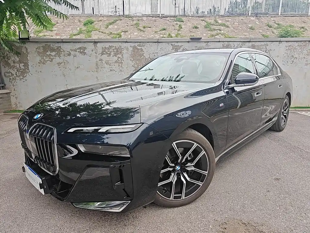 BMW 7 Series 2025