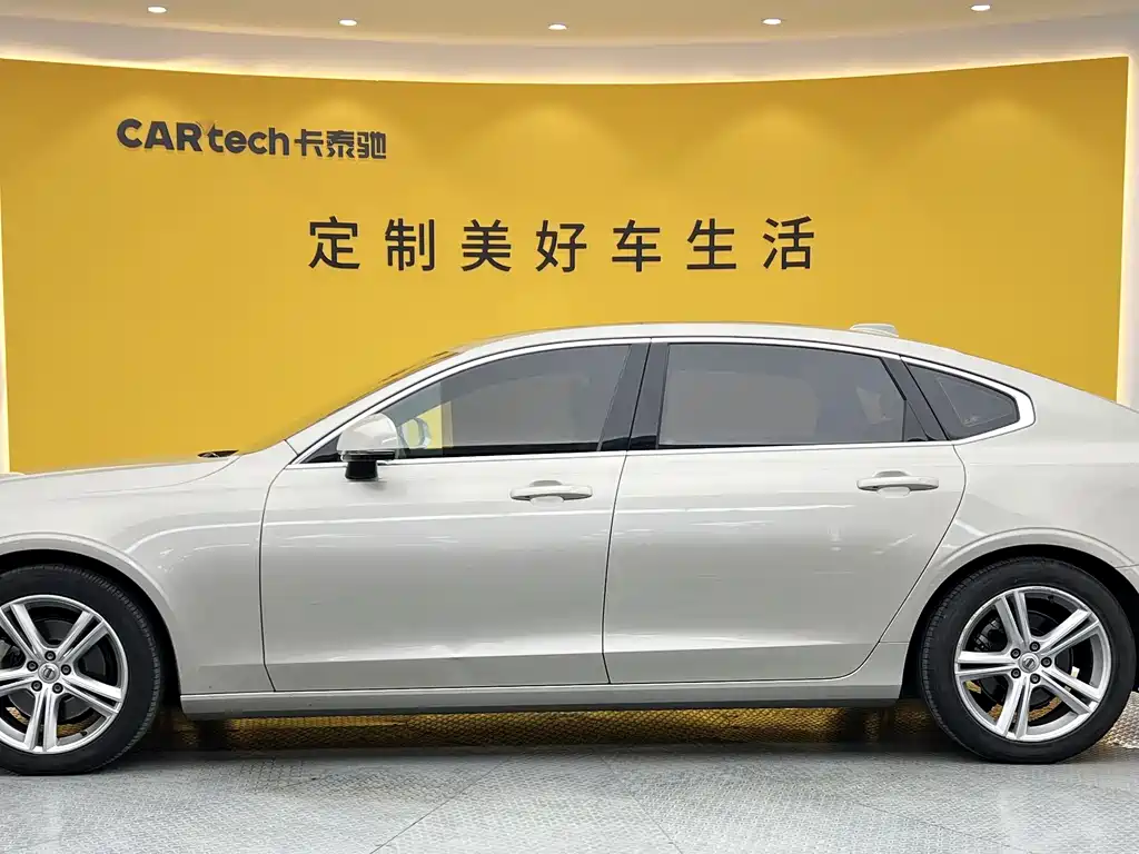 Volvo S90 2018 — фото 25