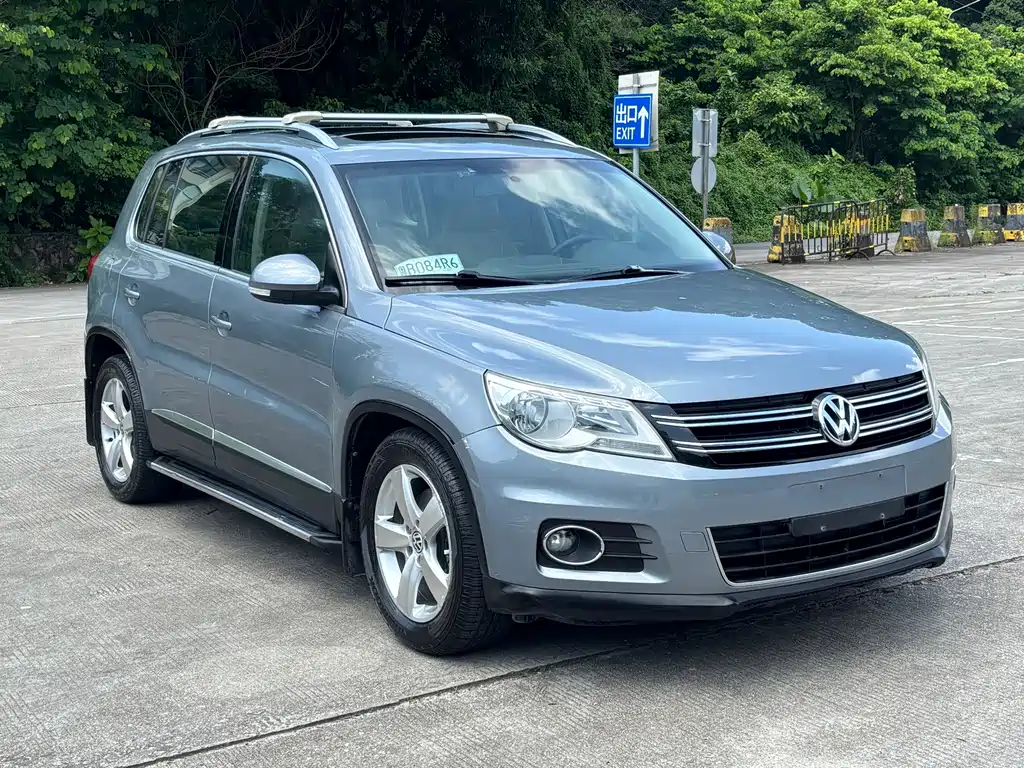 Volkswagen Tiguan 2011 — фото 3