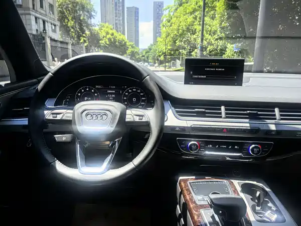 Audi Q7 2017