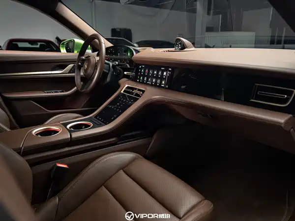 Porsche Taycan 2022