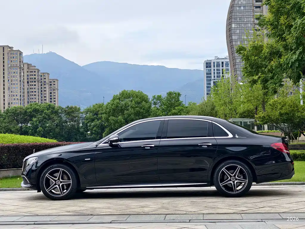 Mercedes-Benz E-Class 2020 — фото 3