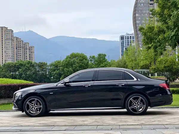 Mercedes-Benz E-Class 2020