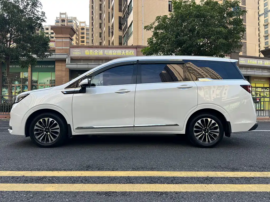 Wuling Jiachen 2022