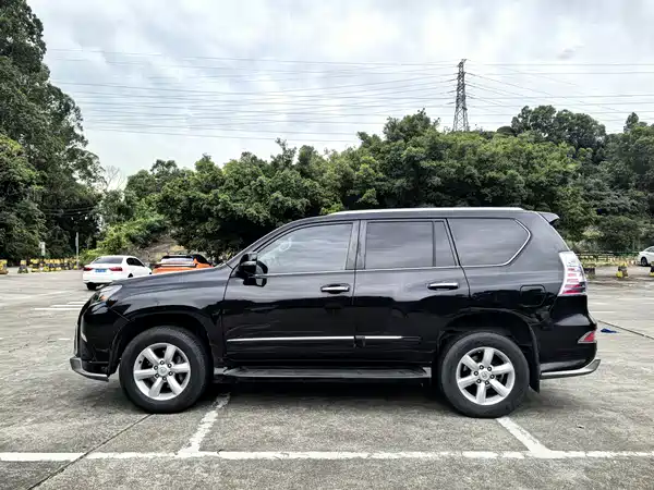 Lexus GX 2012