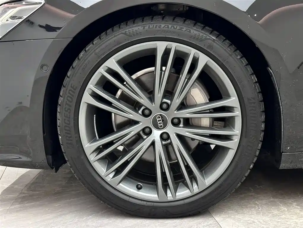Audi A7 2023 — фото 21