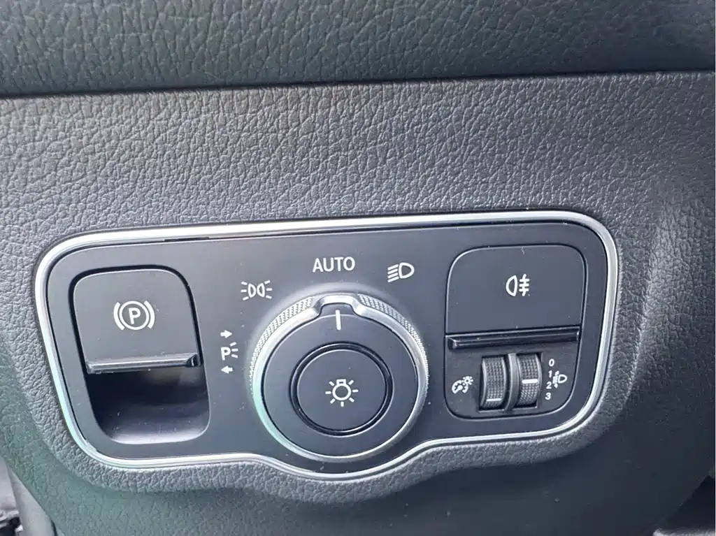 Mercedes-Benz GLB 2021 — фото 13