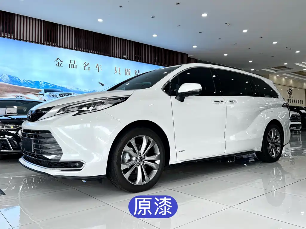 Toyota Sienna 2025