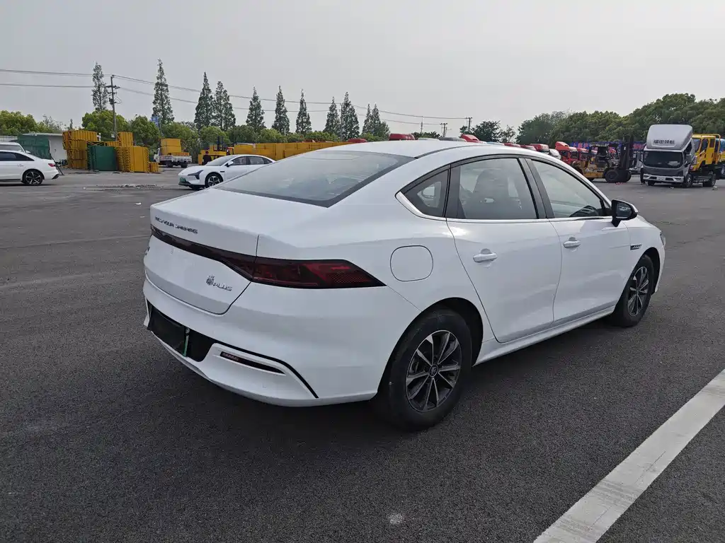 BYD Qin PLUS 2024 — фото 14