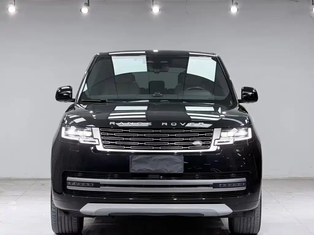 Land Rover Range Rover 2024 — фото 1