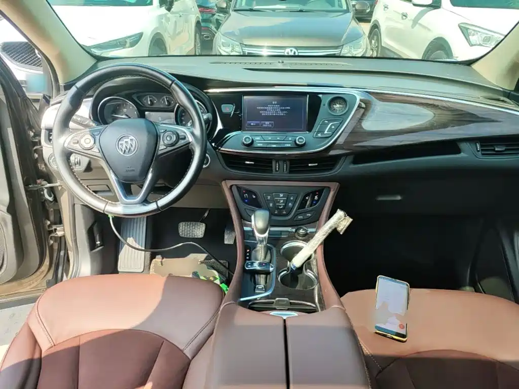 Buick Envision Plus 2017 — фото 10