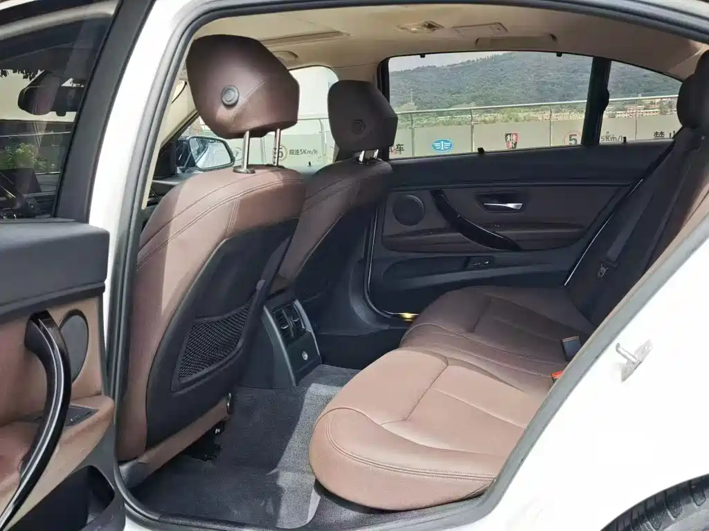 BMW 3 Series 2018